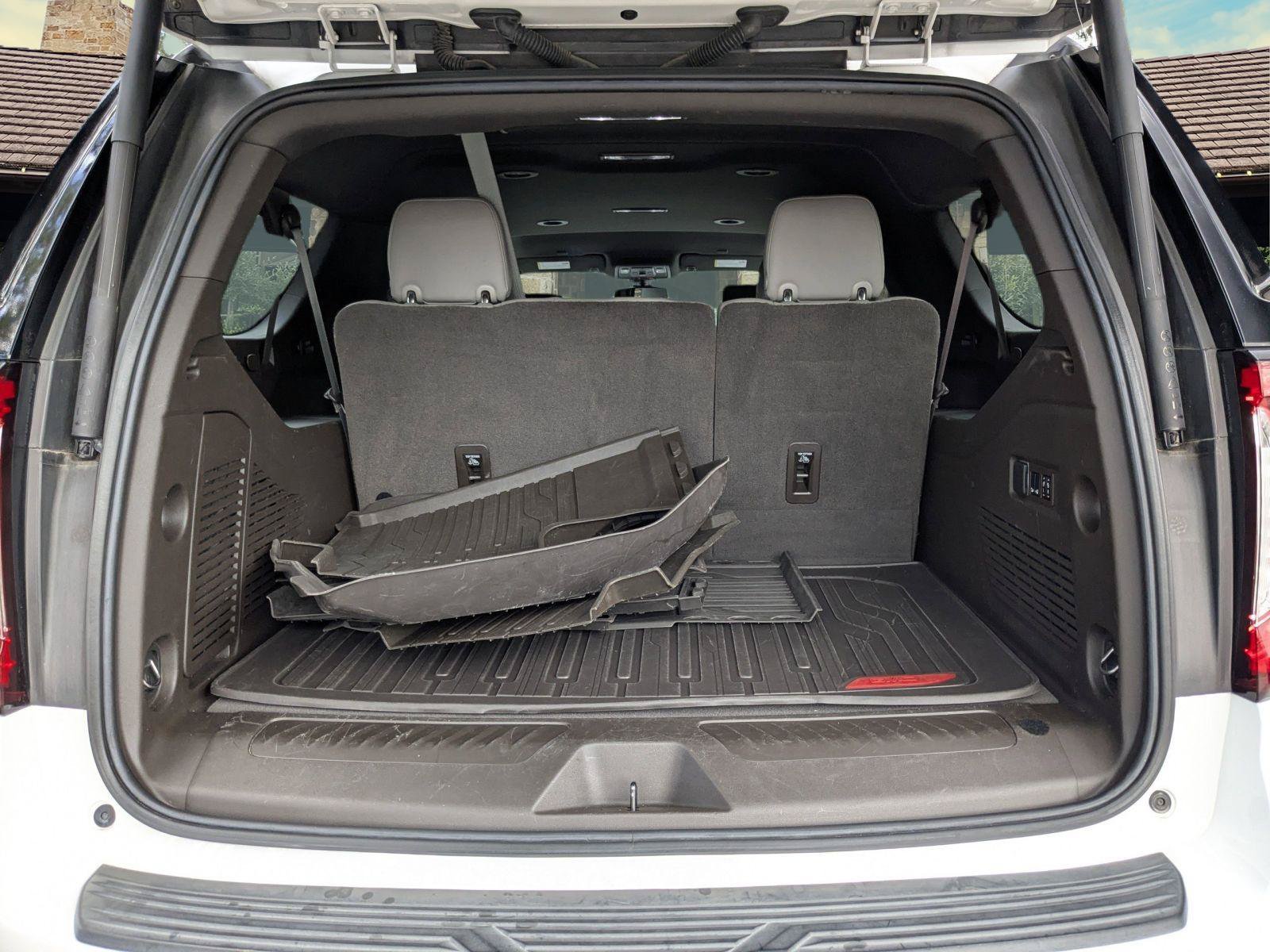 Used 2021 GMC Yukon XL SLT w/ Rear Media and Nav Package RWD image 23