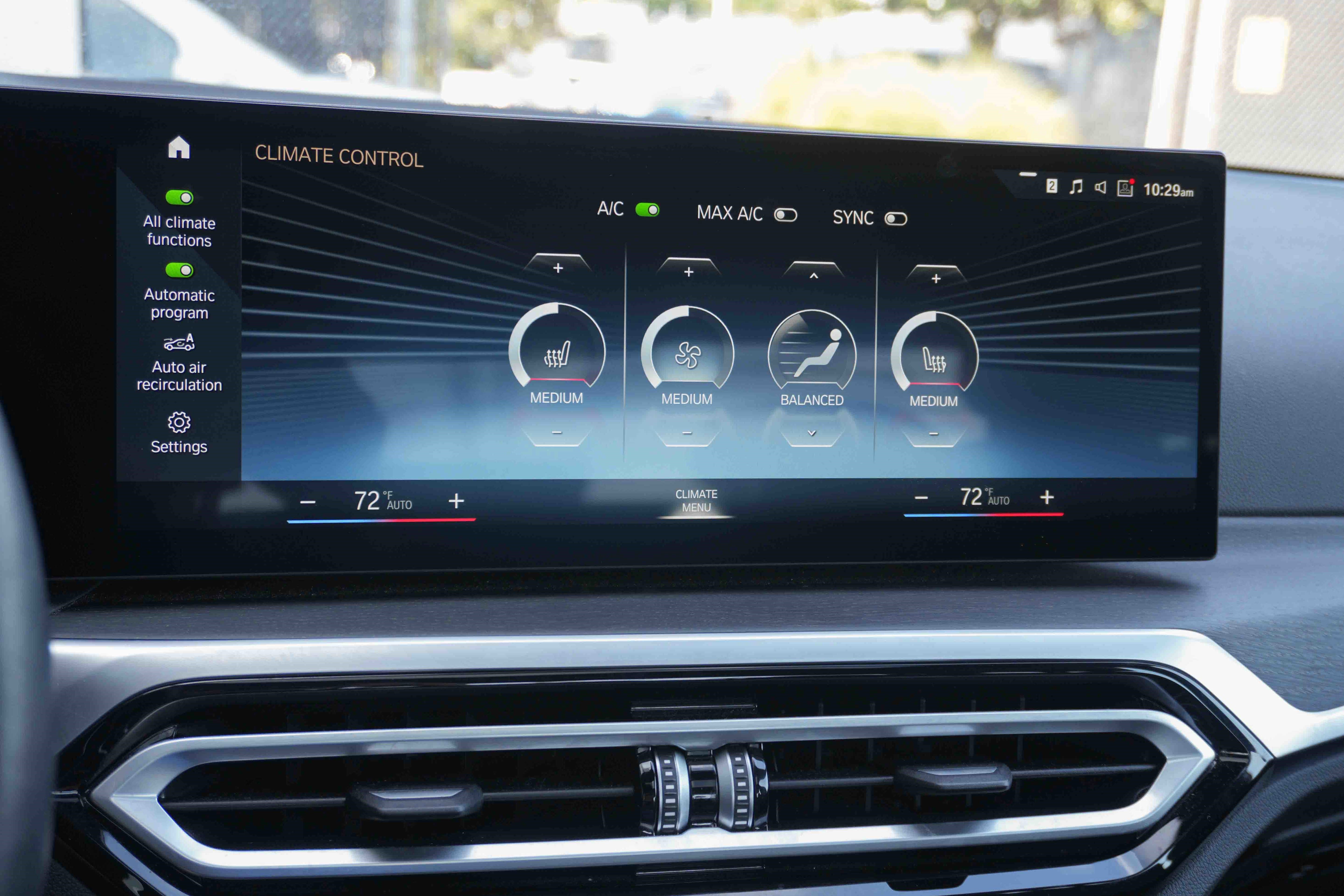 Certified 2024 BMW 330i Sedan image 23