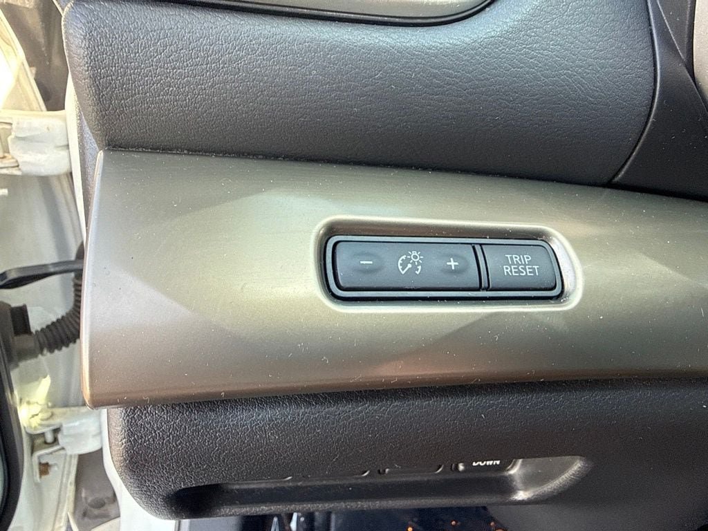Used 2019 Nissan Maxima Platinum w/ Reserve Package FWD image 22