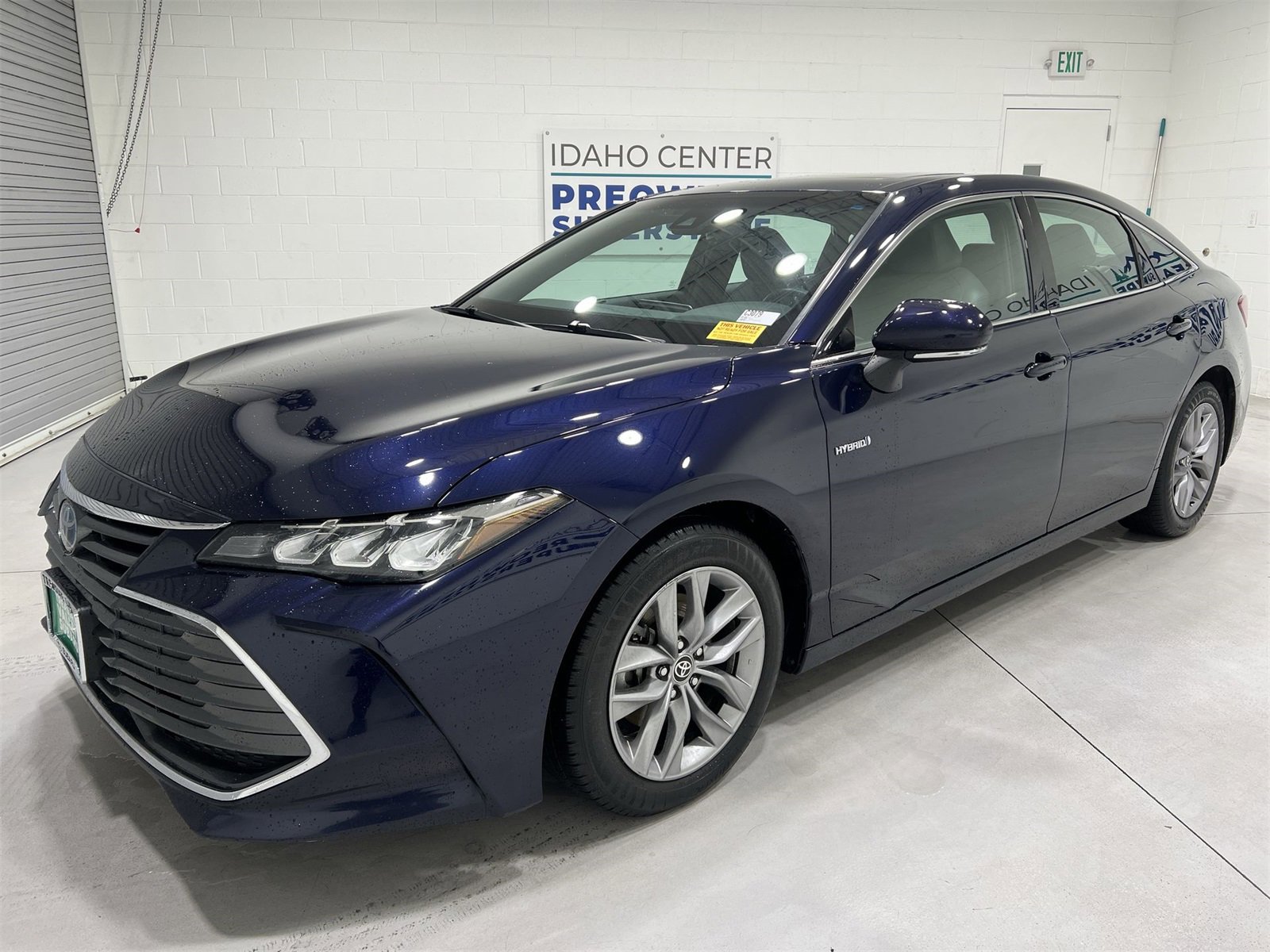 Used 2021 Toyota Avalon XLE image 4