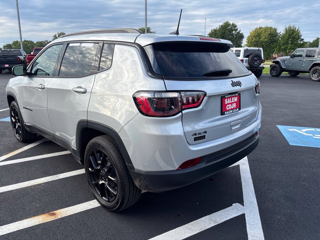 Used 2025 Jeep Compass Latitude w/ Altitude Special Edition AWD/4WD image 7