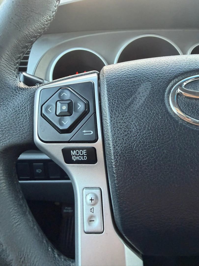 Used 2015 Toyota Sequoia SR5 w/ Premium Package RWD image 26