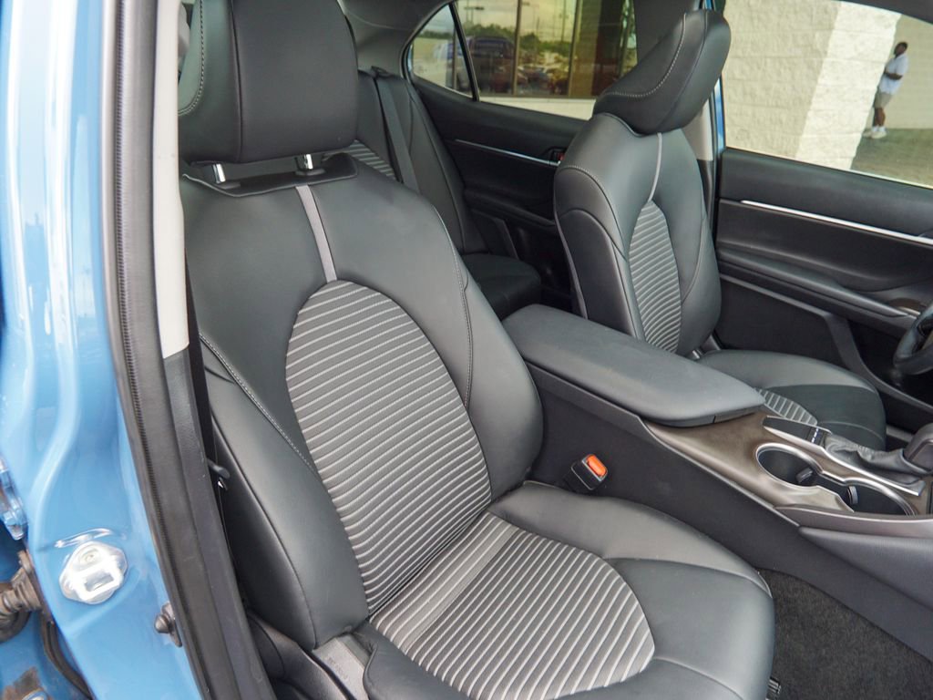 Used 2023 Toyota Camry SE w/ Convenience Package FWD image 26