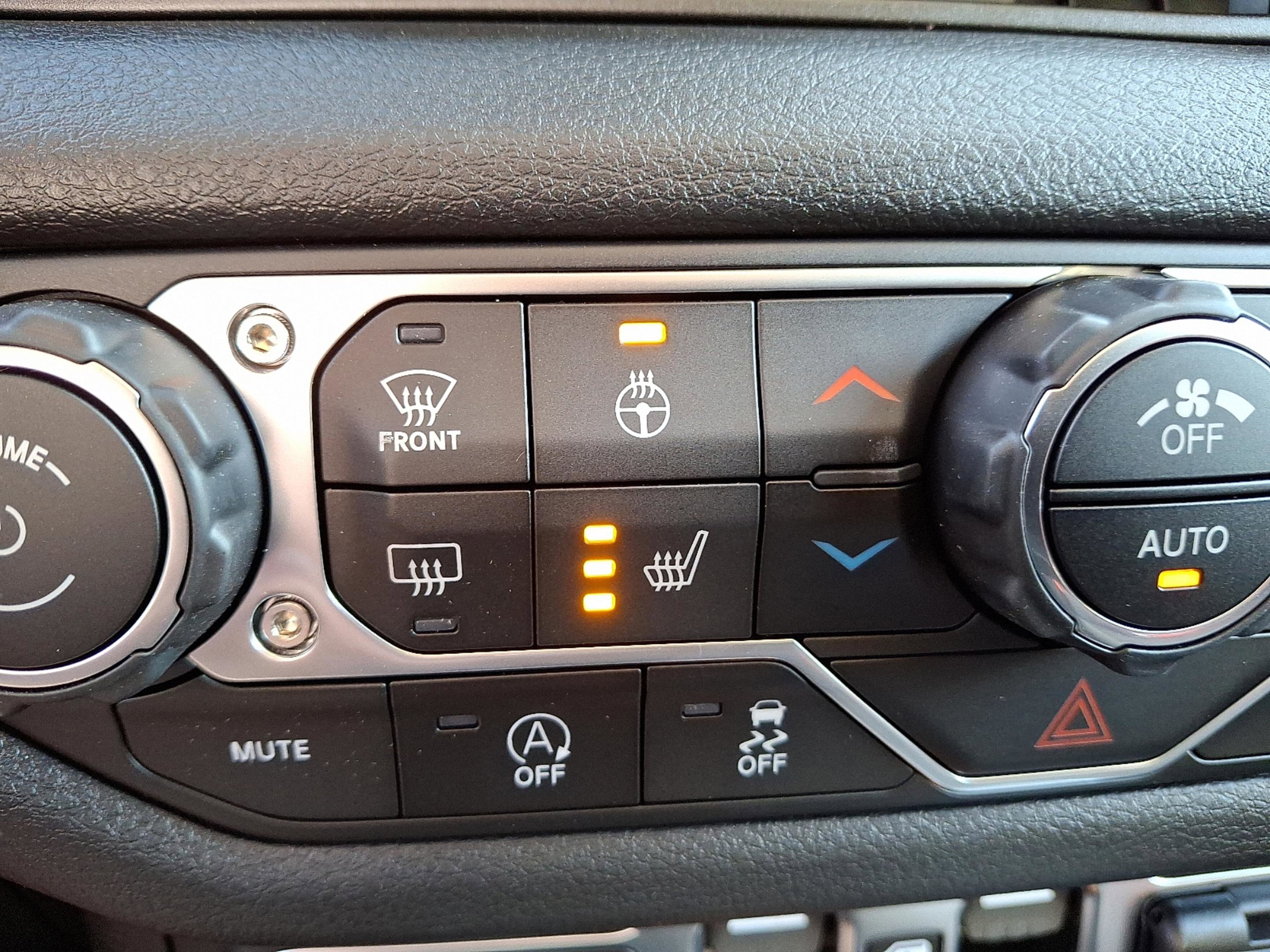New 2025 Jeep Wrangler Sport S image 13