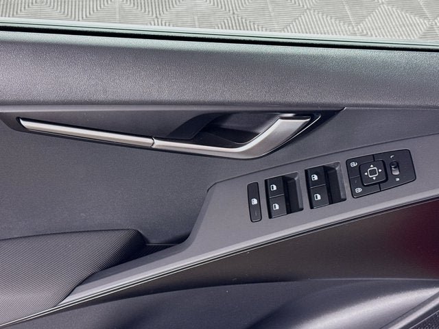 New 2026 Kia Niro LX FWD image 19