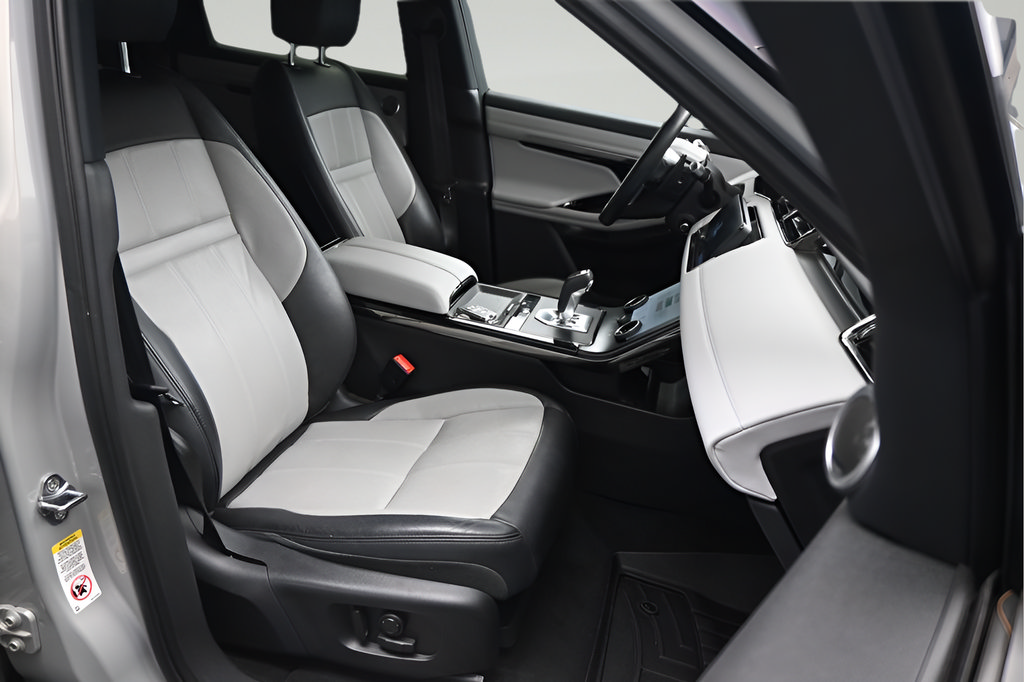Used 2020 Land Rover Range Rover Evoque First Edition AWD/4WD image 10