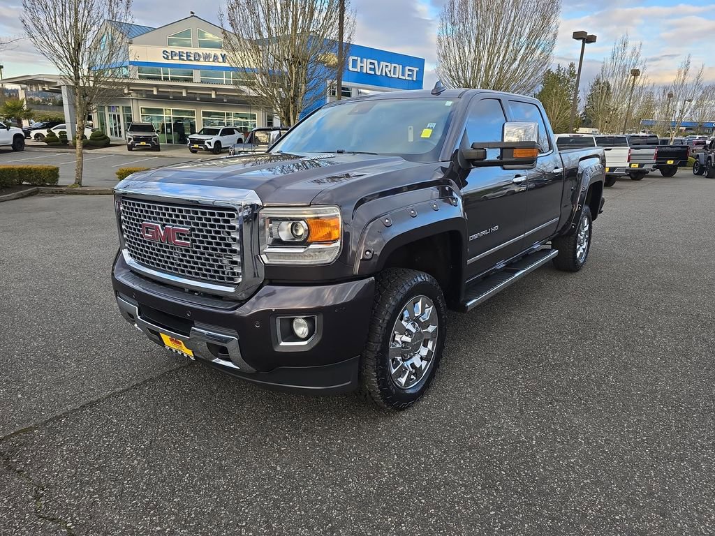 Used 2015 GMC Sierra 2500 Denali w/ Duramax Plus Package image 2