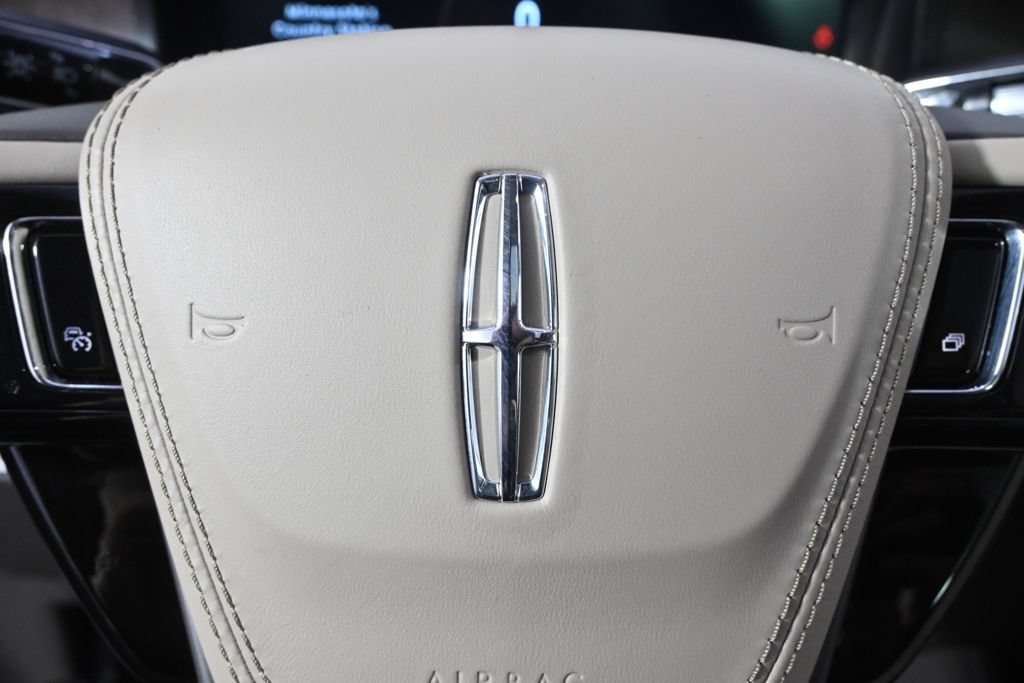 Used 2023 Lincoln Aviator Reserve w/ Equipment Group 201A AWD/4WD image 35