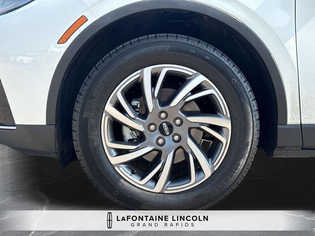 Certified 2024 Lincoln Corsair AWD w/ Equipment Group 101A image 33