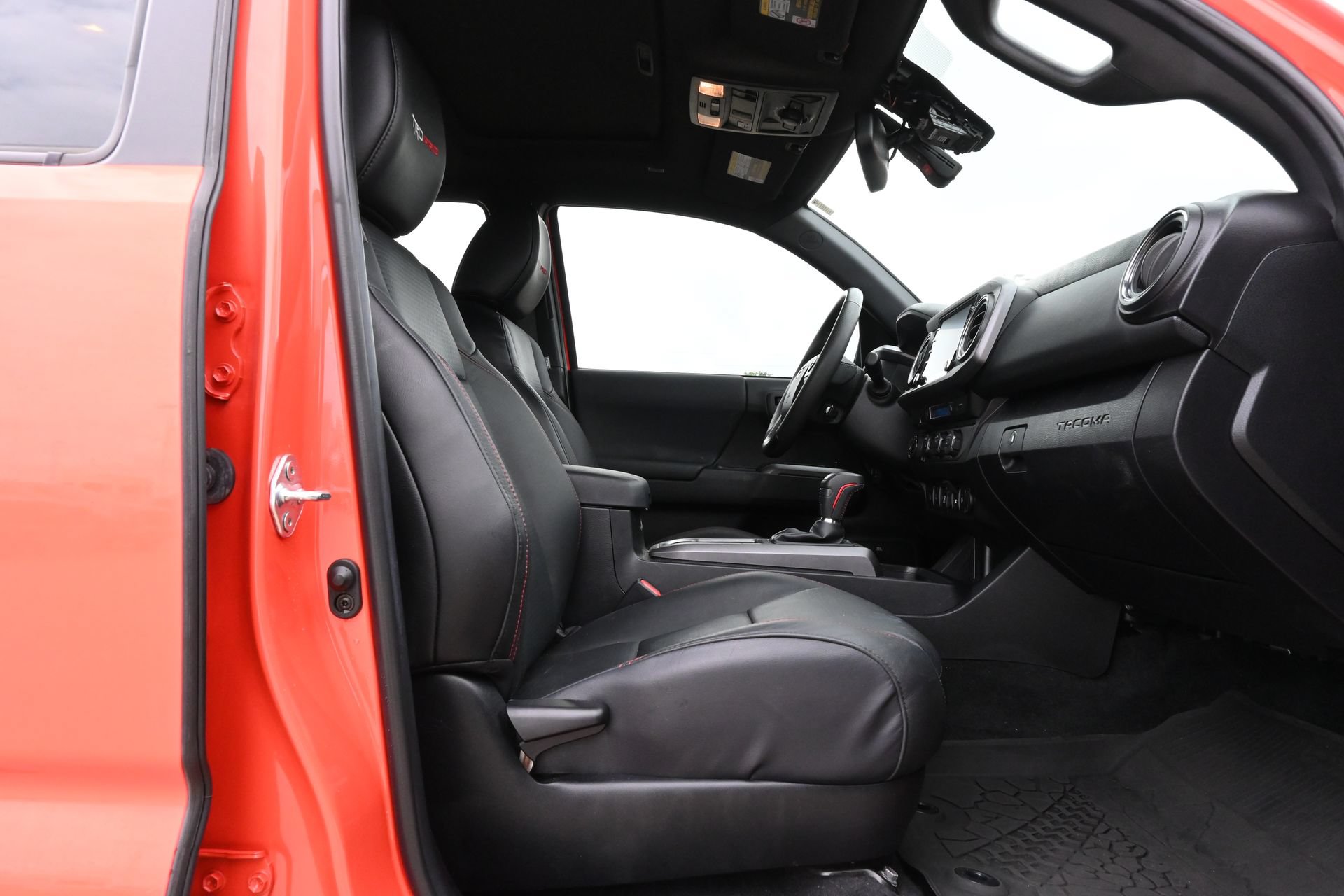 Used 2023 Toyota Tacoma TRD Pro AWD/4WD image 25