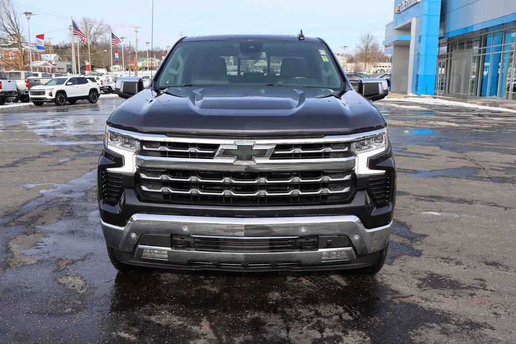 Used 2022 Chevrolet Silverado 1500 LTZ w/ LTZ Convenience Package II image 31