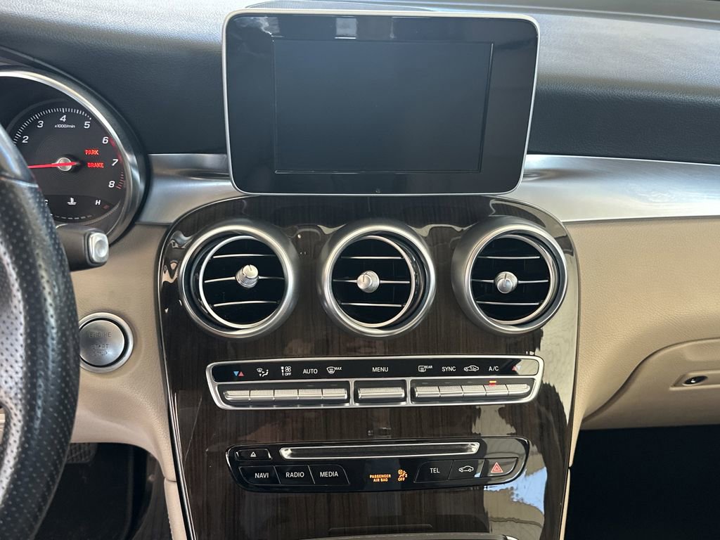 Used 2019 Mercedes-Benz GLC 300 image 23