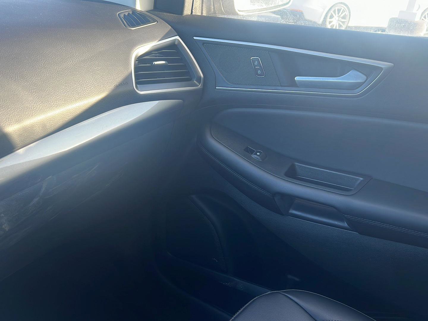 Used 2024 Ford Edge SEL w/ Convenience Package image 20