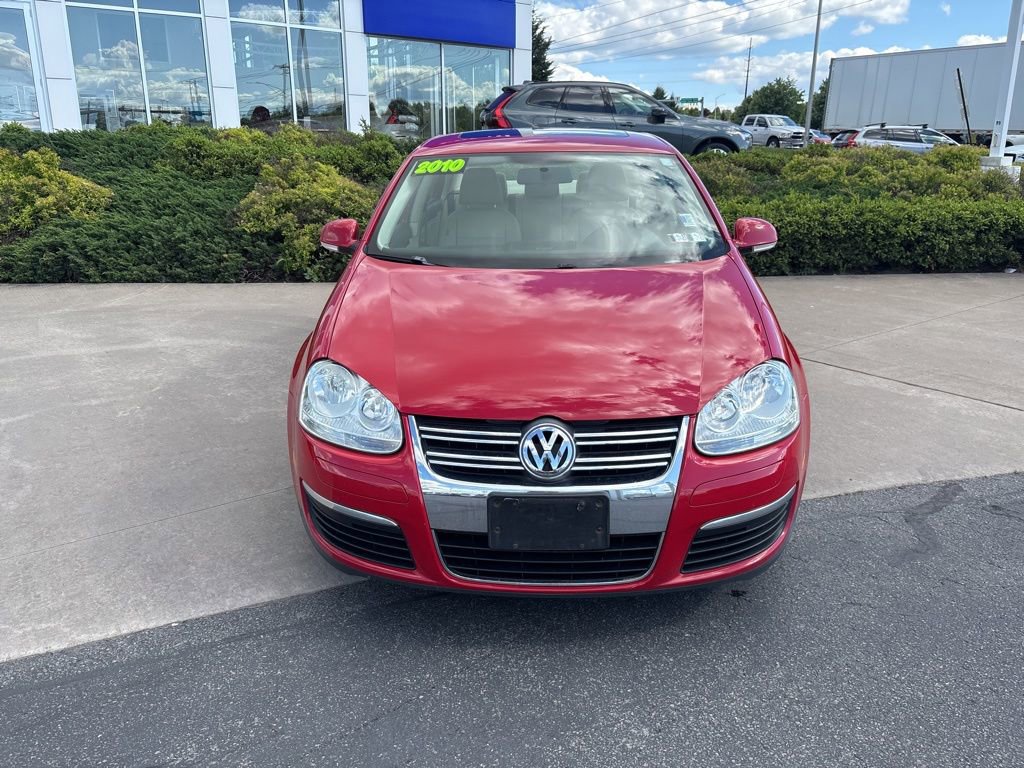 Used 2010 Volkswagen Jetta SE FWD image 3