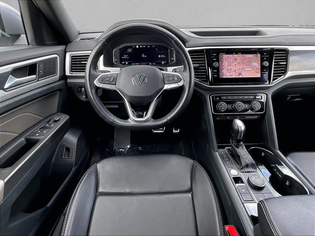 Used 2022 Volkswagen Atlas Cross Sport SEL R-Line AWD/4WD image 7
