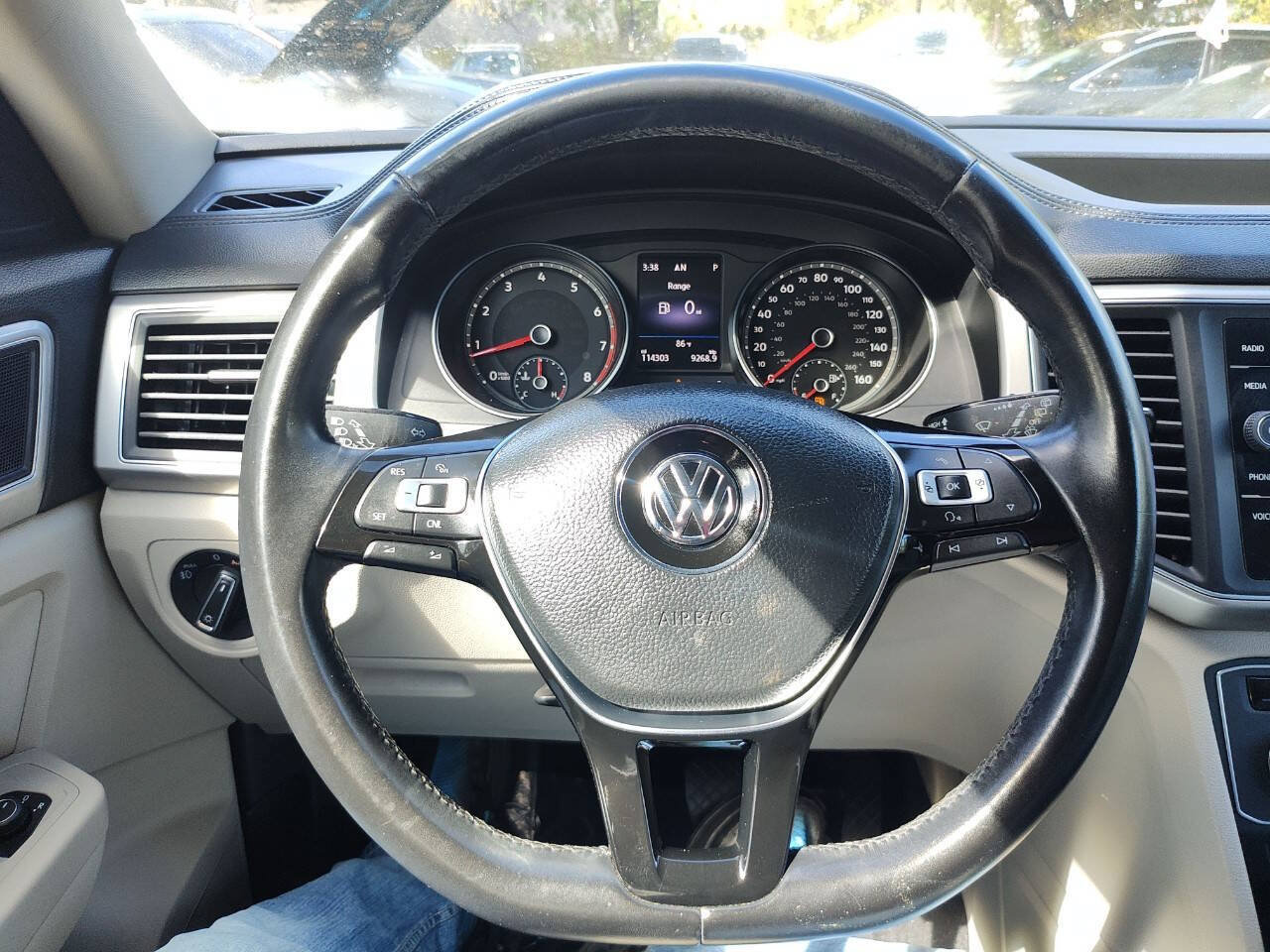 Used 2018 Volkswagen Atlas SE FWD image 46