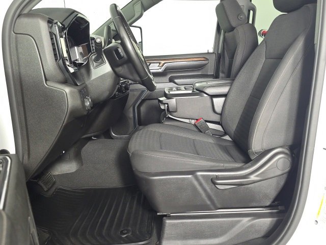 Used 2024 Chevrolet Silverado 2500 LT image 25