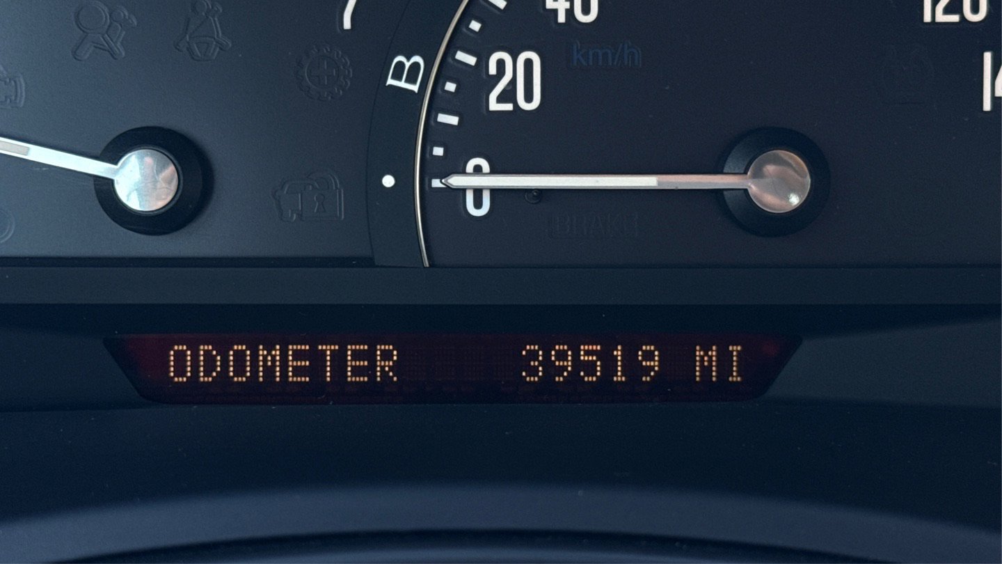 Used 2006 Cadillac XLR image 10