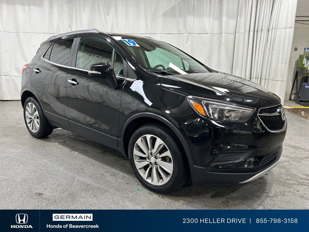 Used 2019 Buick Encore Preferred FWD image 2