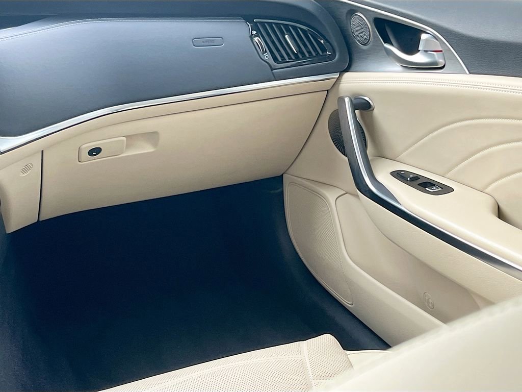 Used 2023 Kia Stinger GT2 AWD/4WD image 25