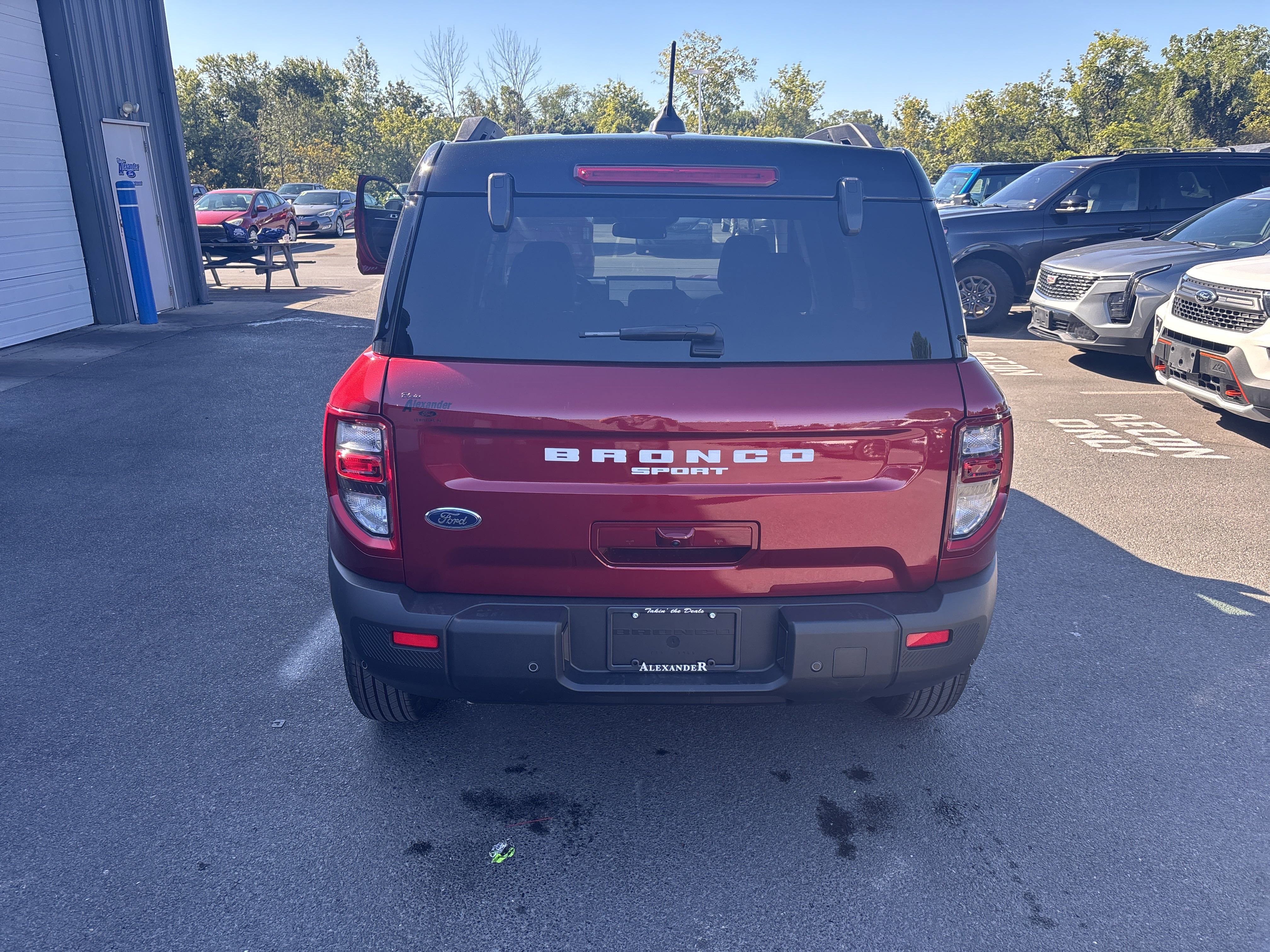 New 2025 Ford Bronco Sport Outer Banks w/ Outer Banks Tech Package+ video 4