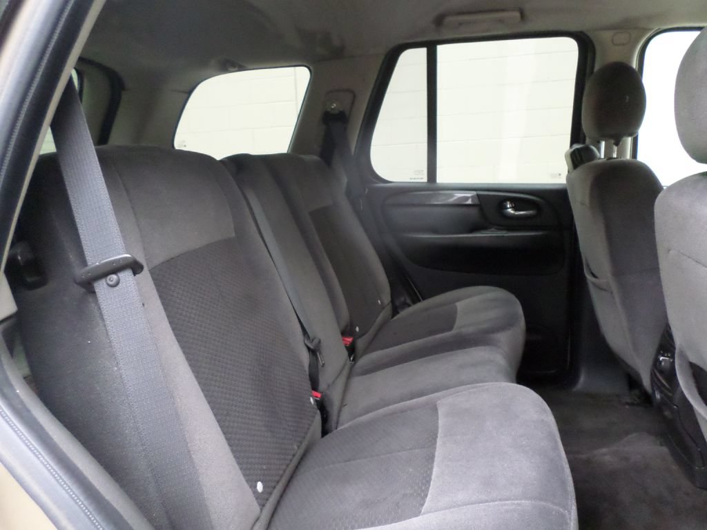 Used 2007 GMC Envoy SLE RWD image 13