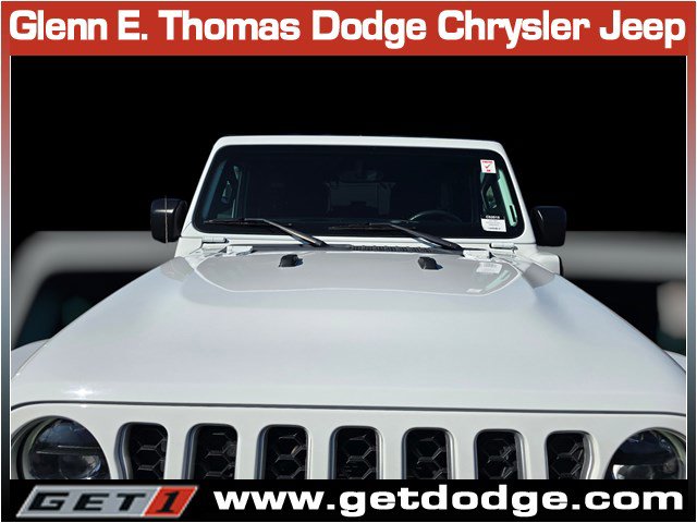 Used 2023 Jeep Wrangler Sahara w/ Cold Weather Group image 5