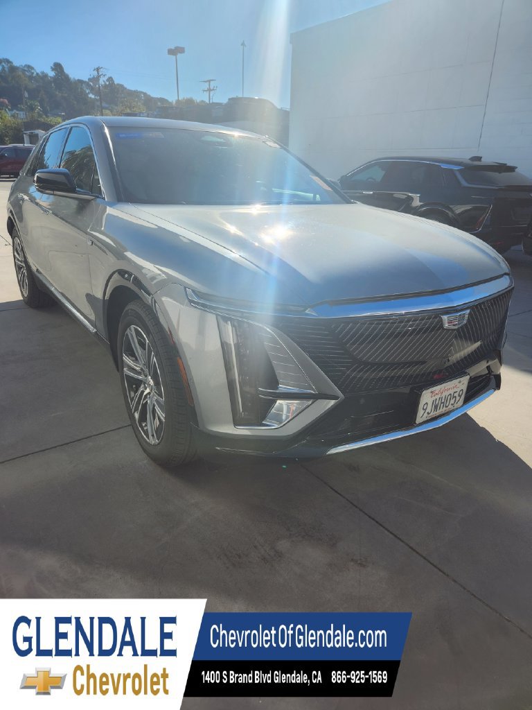 Used 2024 Cadillac Lyriq Luxury RWD image 1