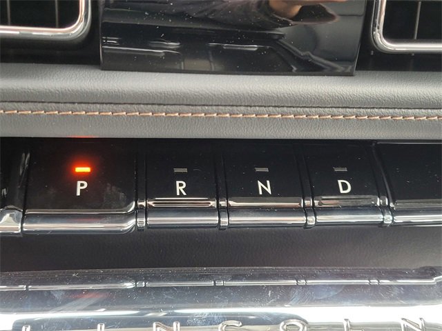 New 2025 Lincoln Aviator AWD w/ Equipment Group 101A image 19