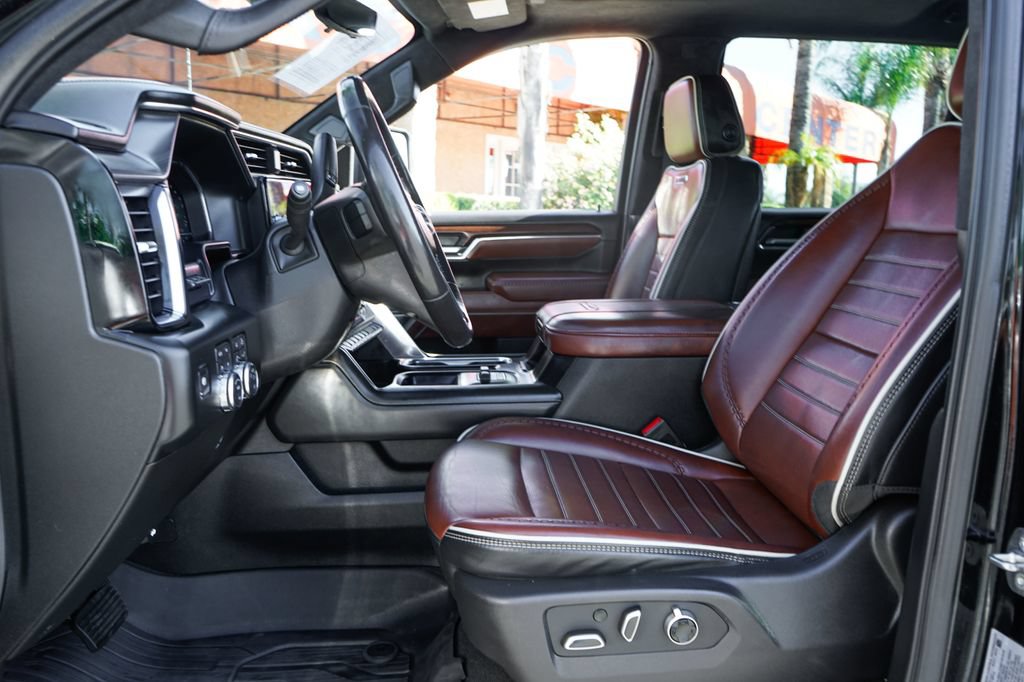Used 2024 GMC Sierra 3500 Denali Ultimate AWD/4WD image 20