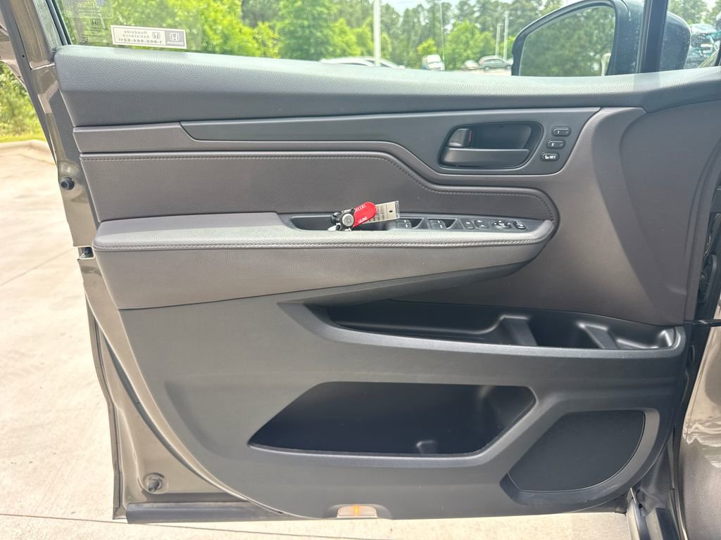 Used 2021 Honda Odyssey EX-L image 13
