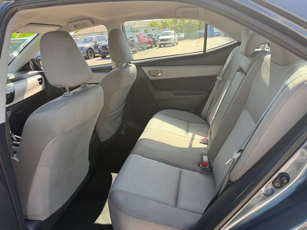 Used 2015 Toyota Corolla LE FWD image 12