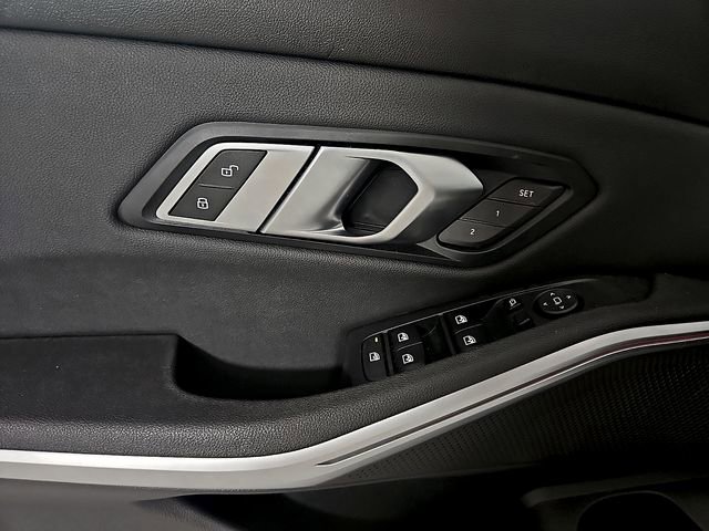 Used 2021 BMW 330i Sedan w/ Premium Package RWD image 13
