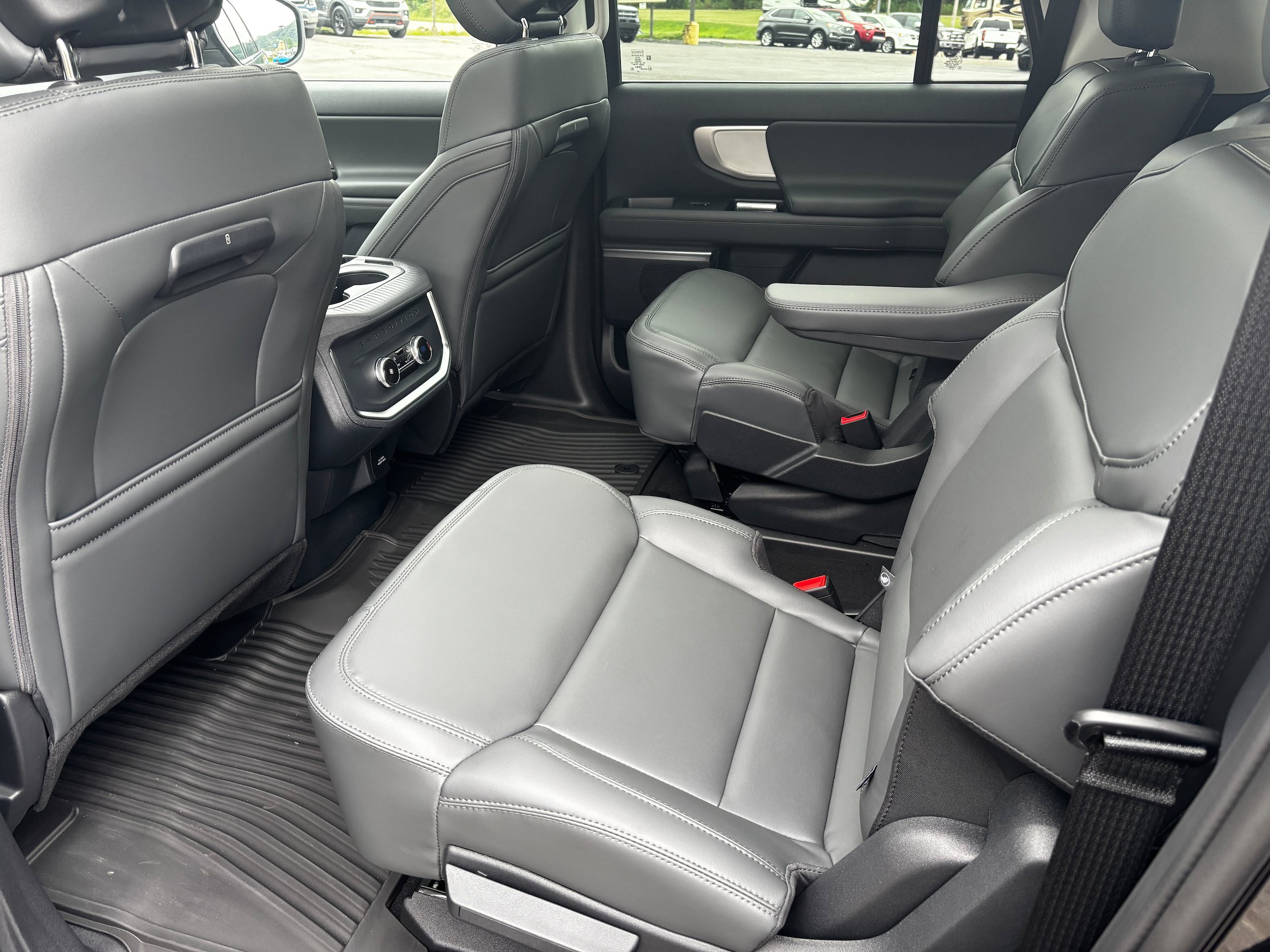 New 2027 Ford Expedition Max Active AWD/4WD image 11