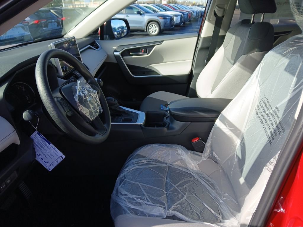 New 2025 Toyota RAV4 XLE image 6