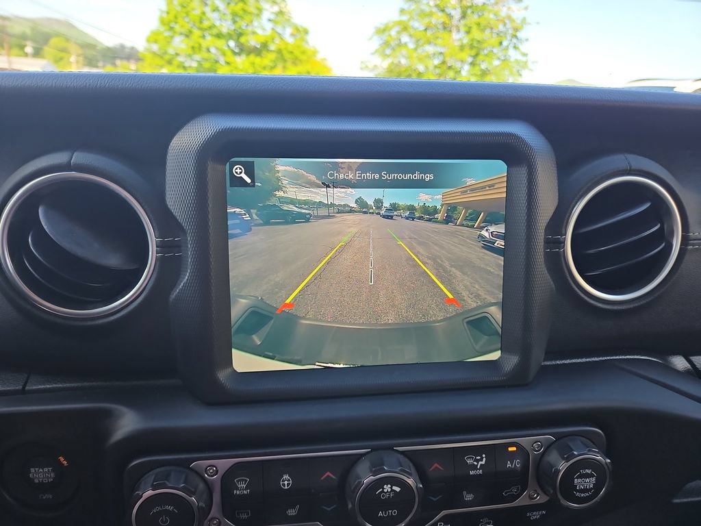 Used 2020 Jeep Gladiator Overland AWD/4WD image 21