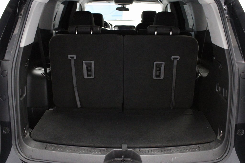 Used 2023 GMC Acadia SLE w/ Driver Convenience Package image 18