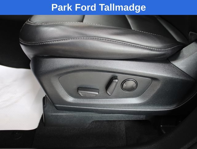Used 2023 Ford Explorer XLT w/ Equipment Group 202A AWD/4WD image 13