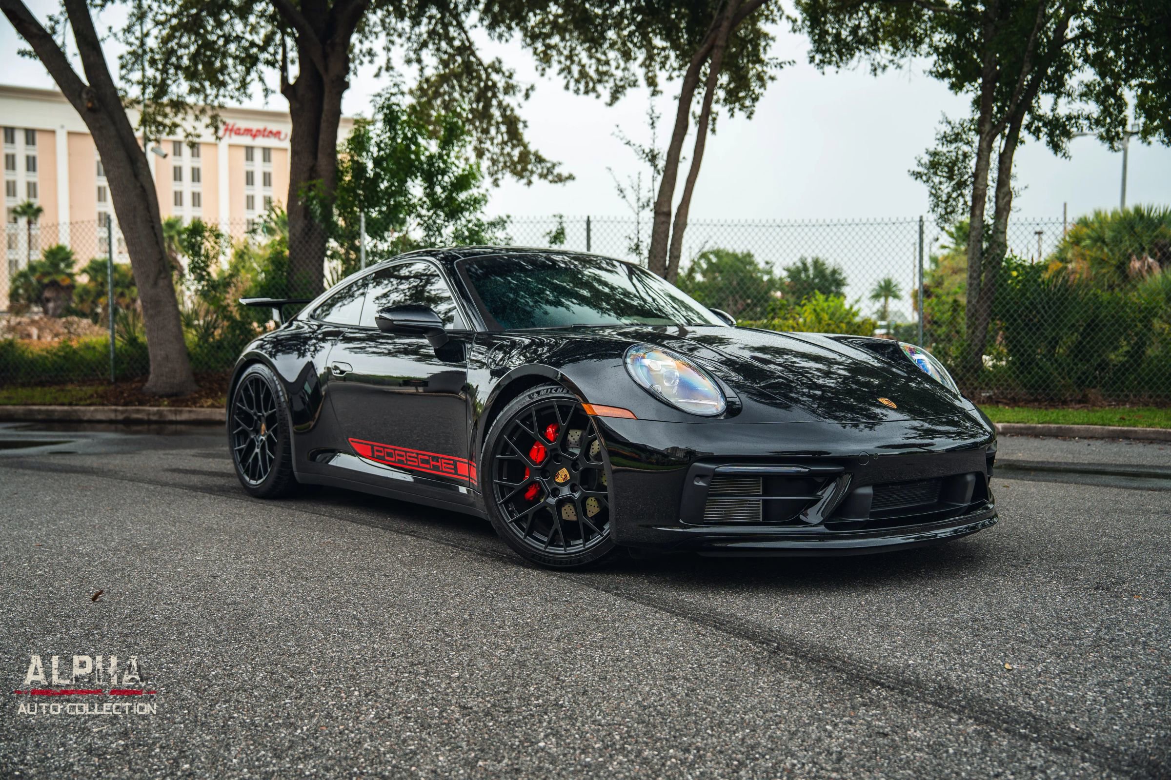 Used 2024 Porsche 911 Carrera image 1