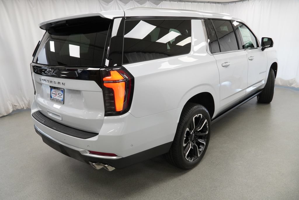 New 2026 Chevrolet Suburban High Country AWD/4WD image 3