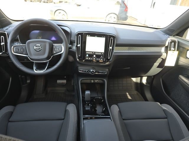 New 2026 Volvo EX40 Plus w/ Climate Package image 21