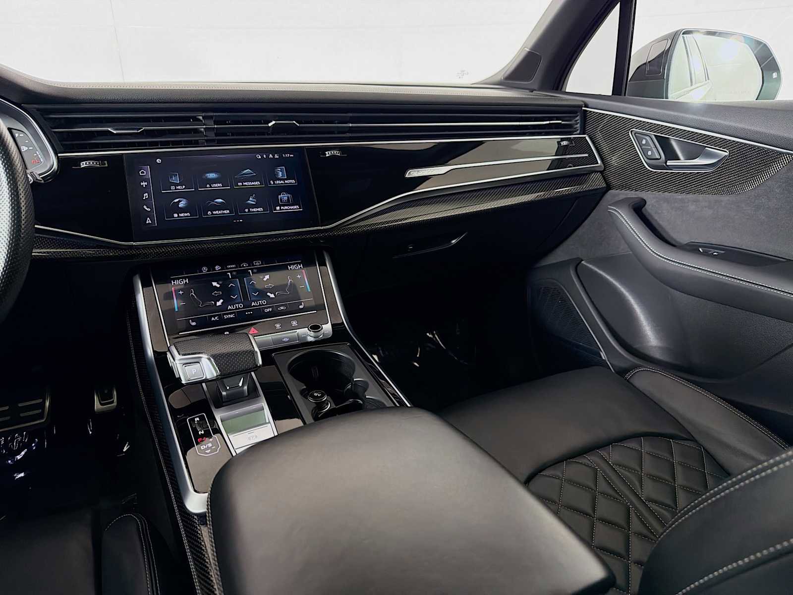 Used 2023 Audi SQ7 Premium Plus w/ Towing Package image 24