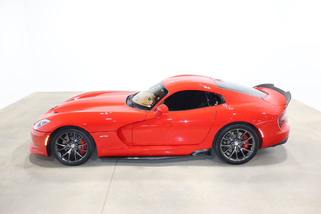 Used 2013 SRT Viper GTS w/ GTS Laguna Interior Pkg image 6