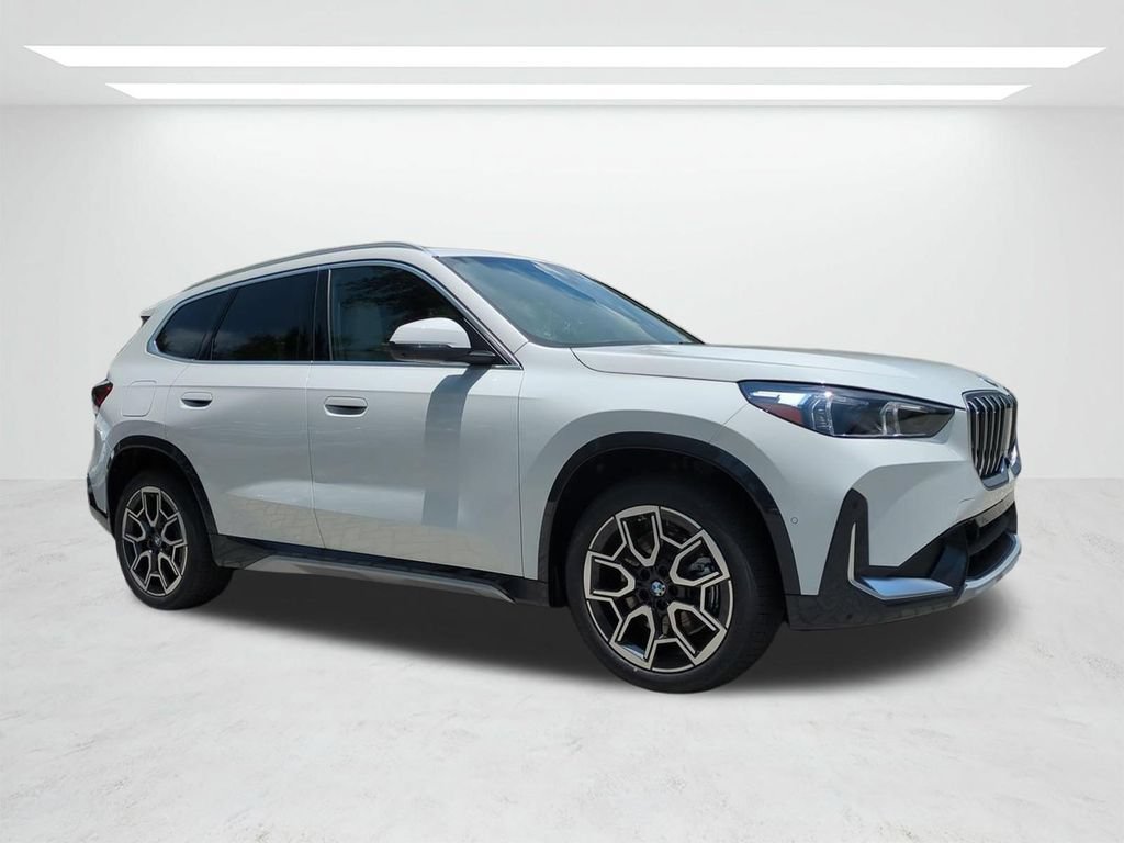 New 2026 BMW X1 xDrive28i w/ Technology Package AWD/4WD image 2