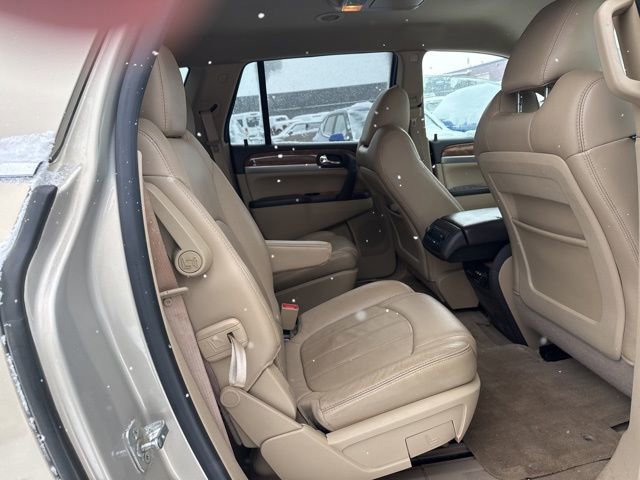 Used 2012 Buick Enclave Premium image 18