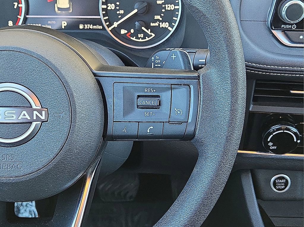 Used 2023 Nissan Rogue S image 17