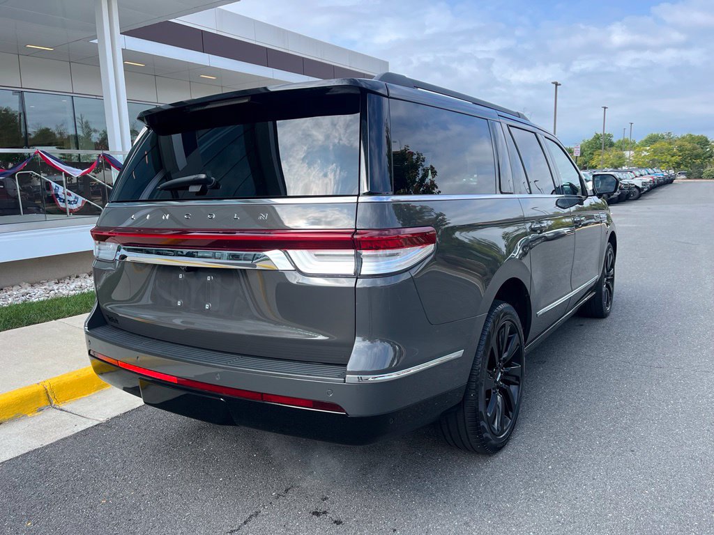 Certified 2023 Lincoln Navigator L Black Label AWD/4WD image 9