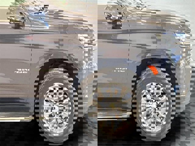 Used 2022 Chevrolet Tahoe LT w/ LT Signature Package image 10