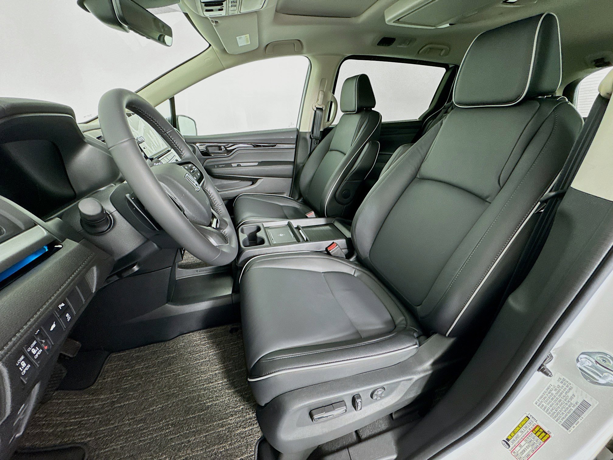 New 2026 Honda Odyssey Touring image 21