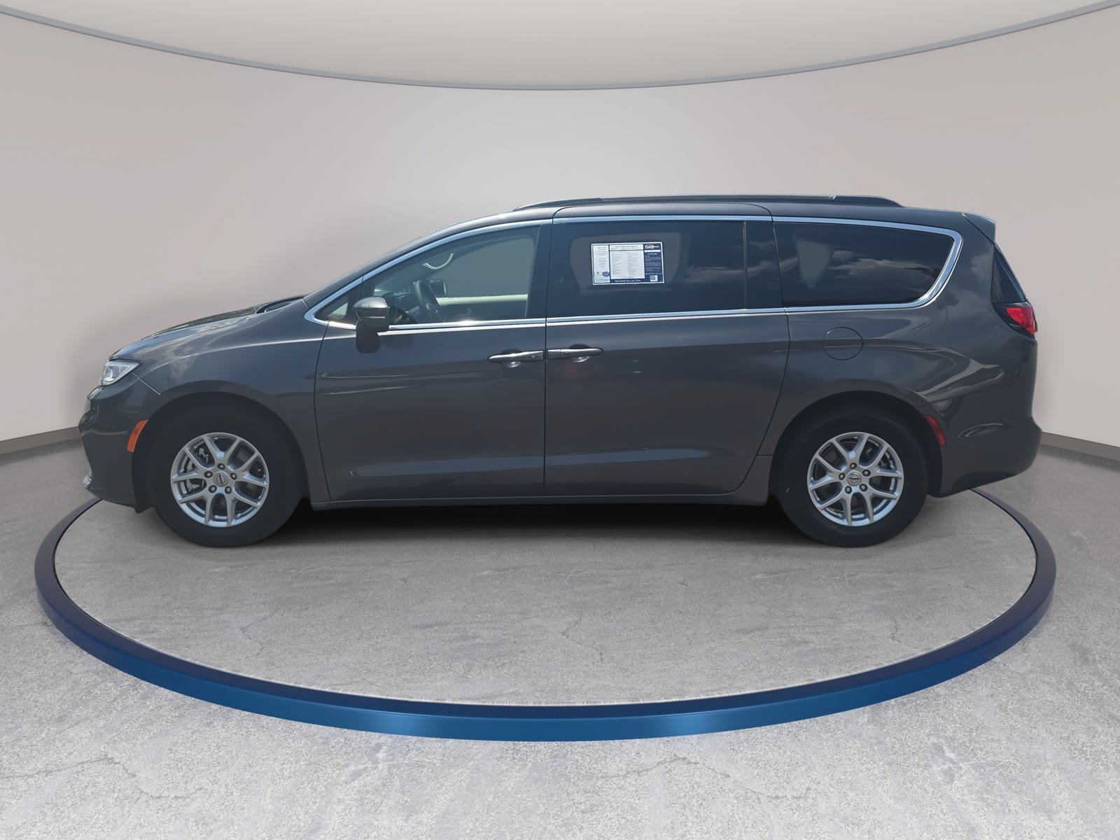 Used 2022 Chrysler Pacifica Touring-L FWD image 8